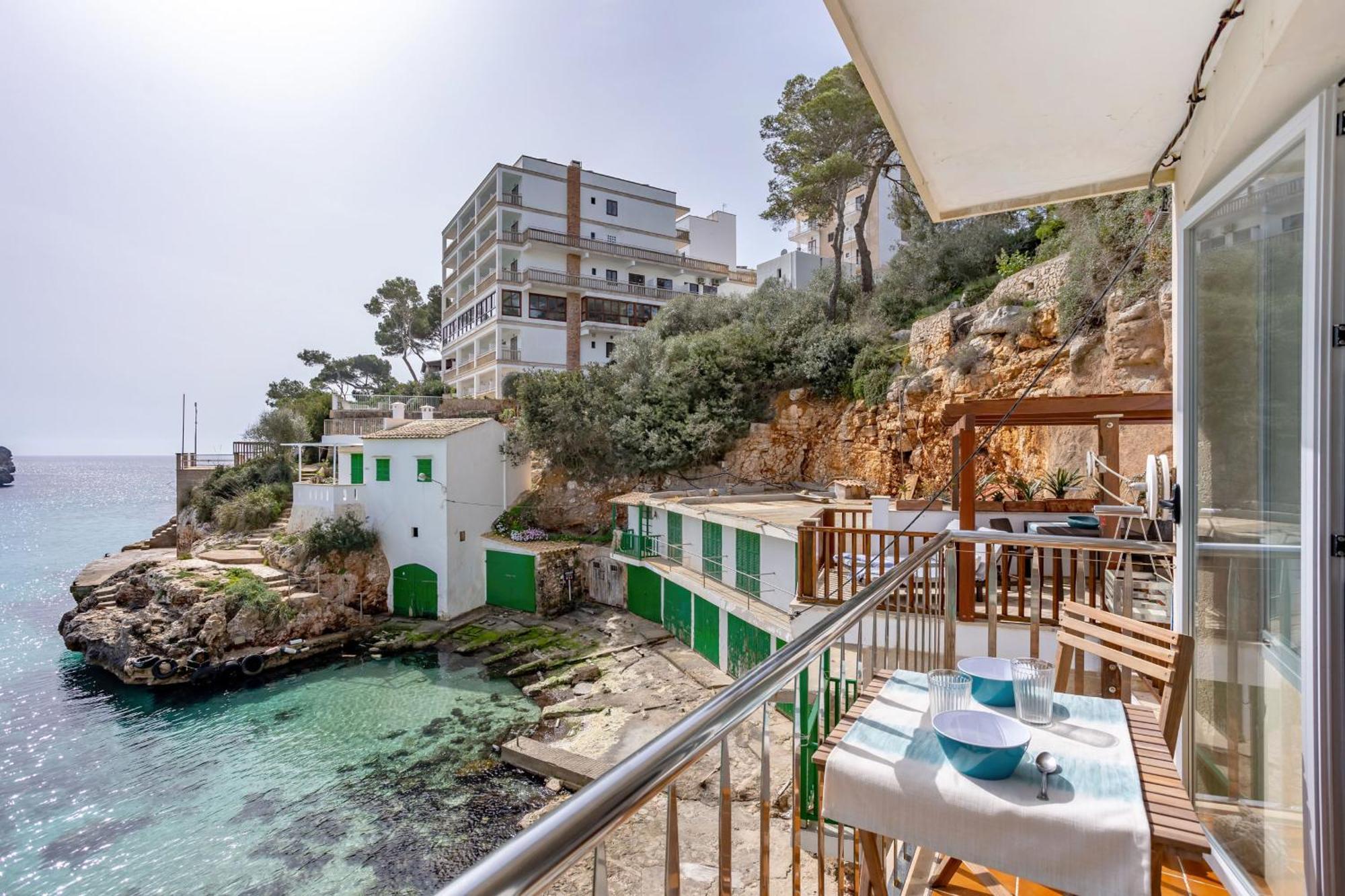 Chalet Cal Tio Miquel direkt am Meer, mit Wifi Santanyí Exterior foto